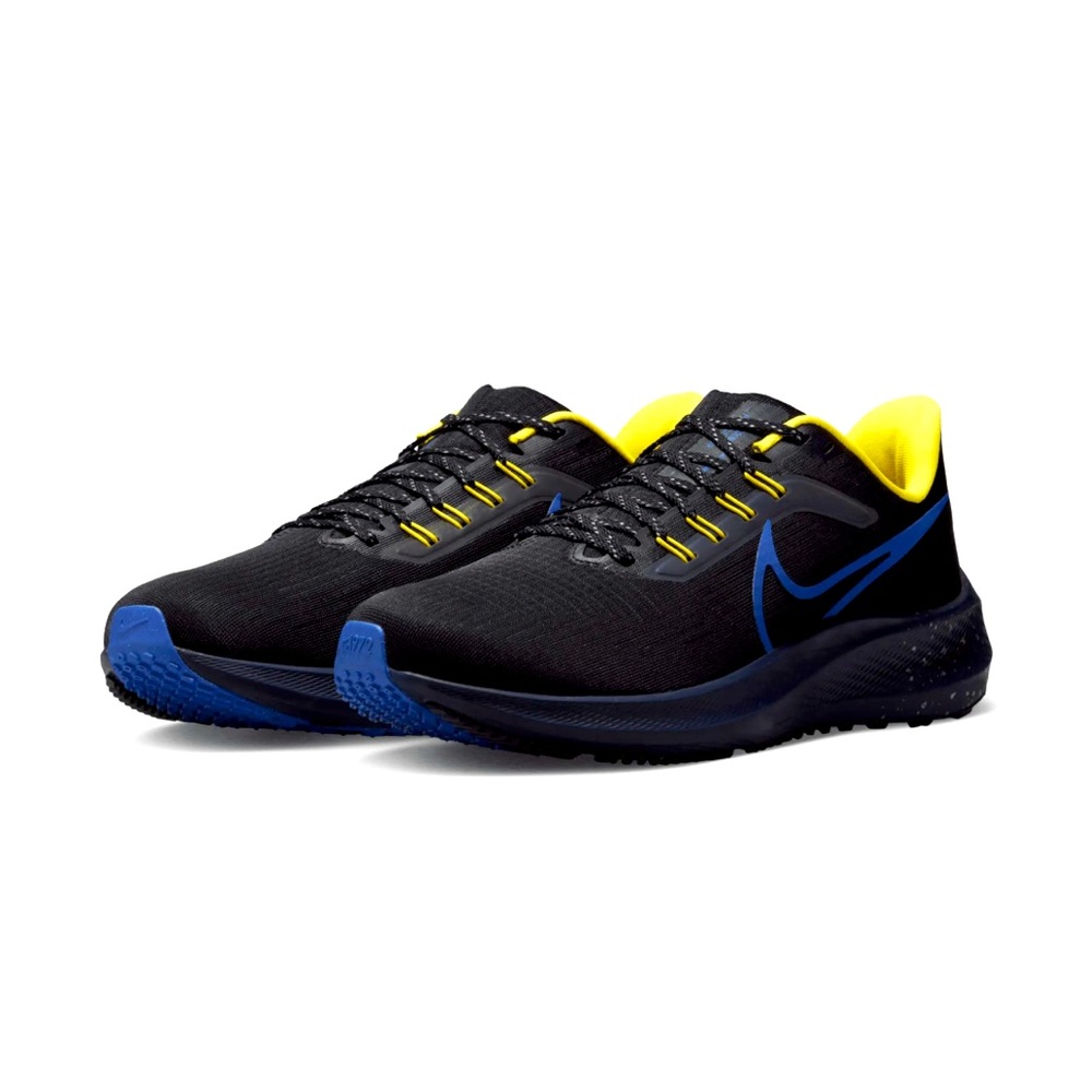 Nike Air Zoom Pegasus 39 size 8 brand new still in box